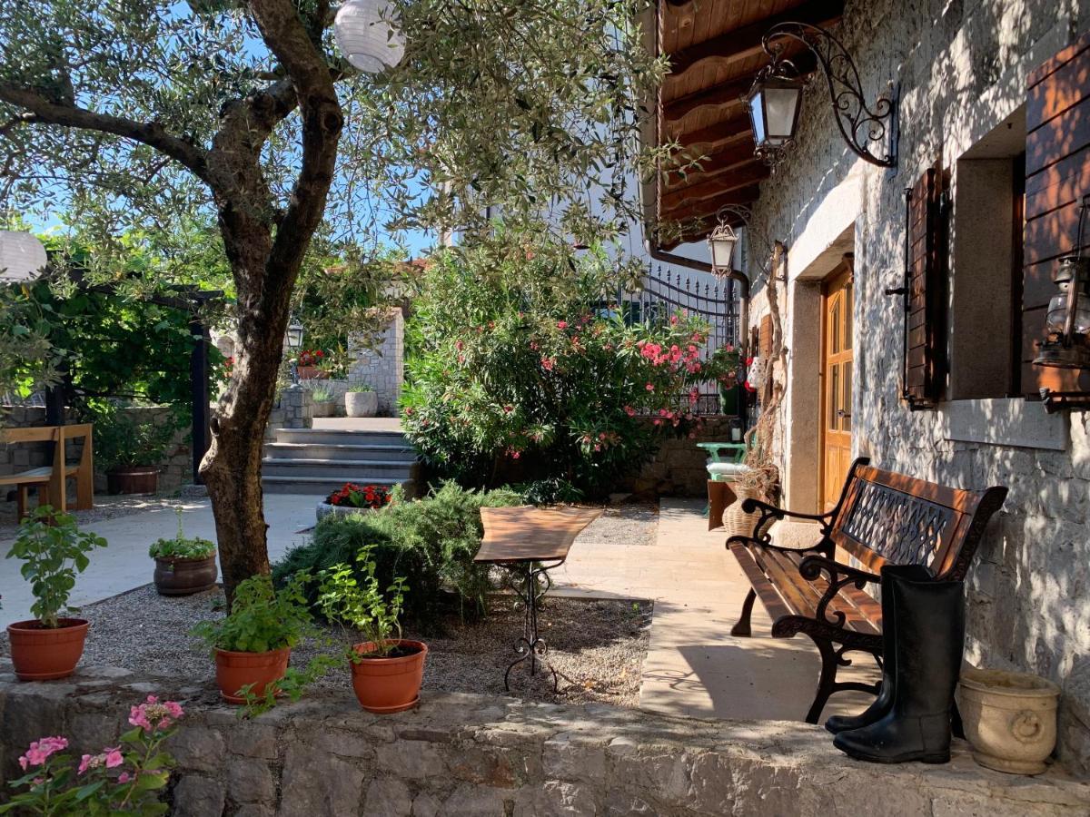 Skerlj Wine Estate Guest House Tomaj Exterior foto